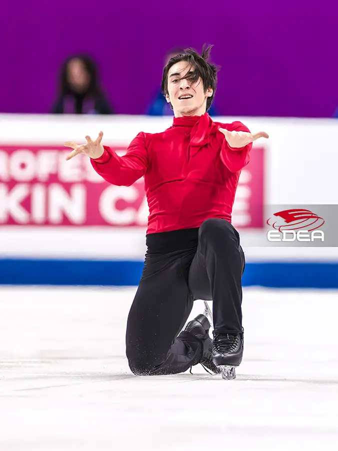 Ice Gallery Skates U.S.